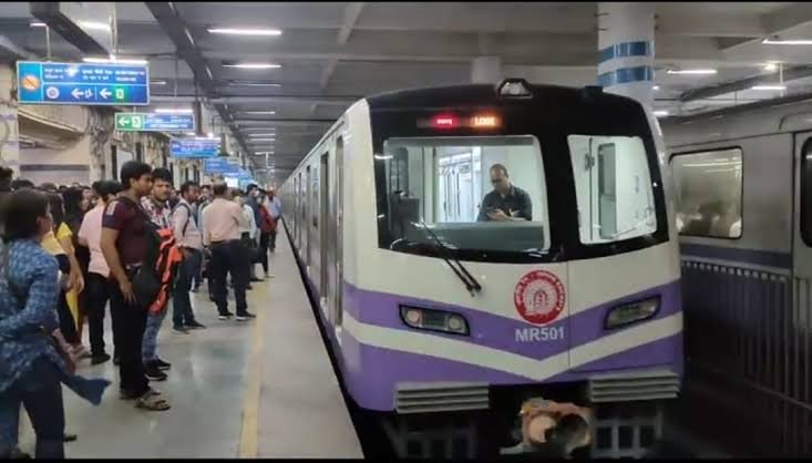 Aamar Metro Kolkata Has Announced Night Long Metro Services During Forthcoming Durga Puja.