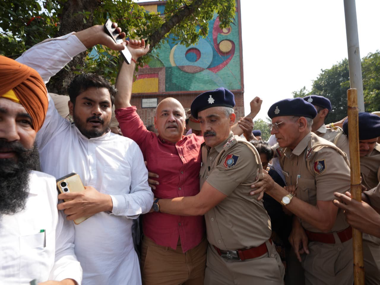 AAP Support Youth Protest In Chandigarh In Solidarity Of CJP, Demands CEC Gyanesh Kumar’s Resignation