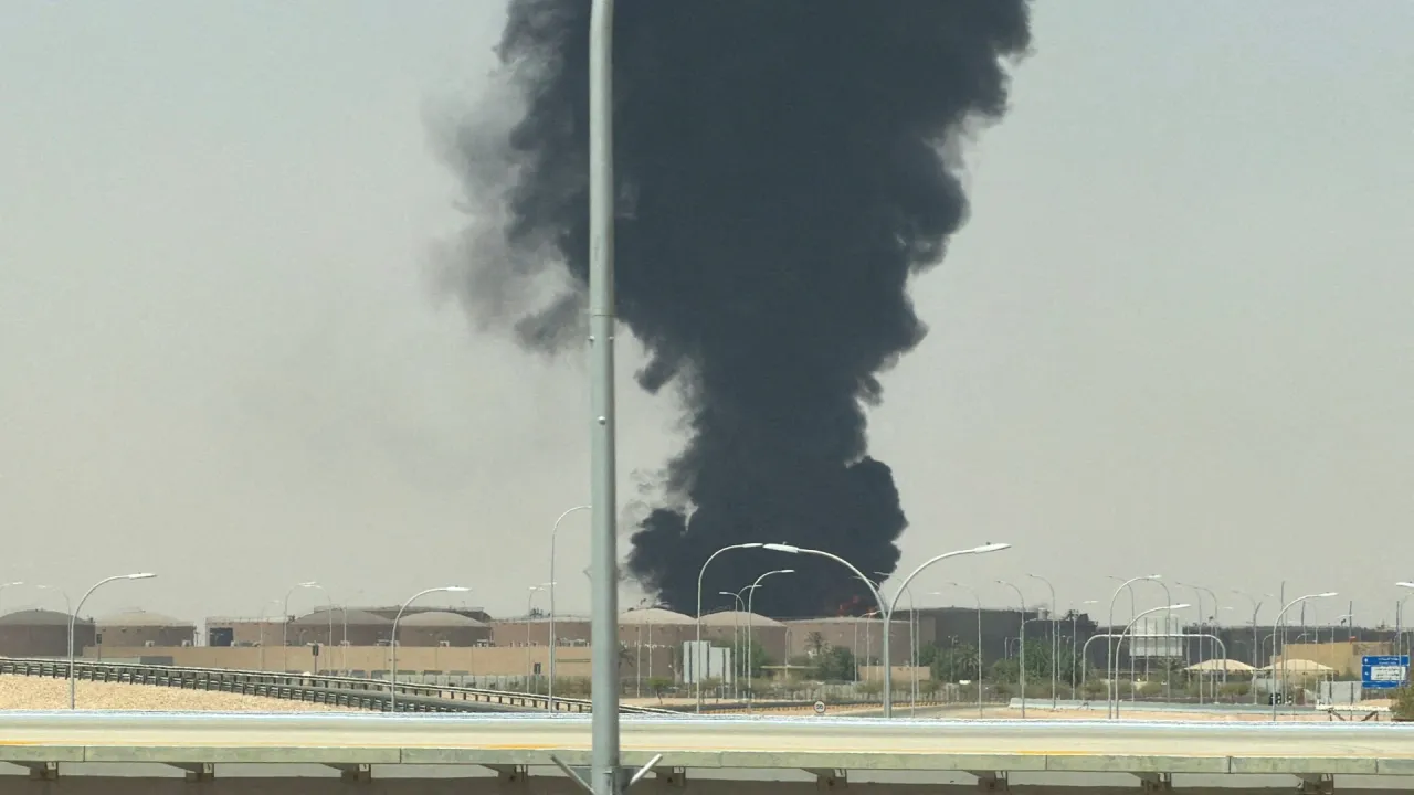 Riyadh Airport Attack Kills 12, Injures 309 as Saudi Arabia and Yemen’s Houthis Exchange Strikes