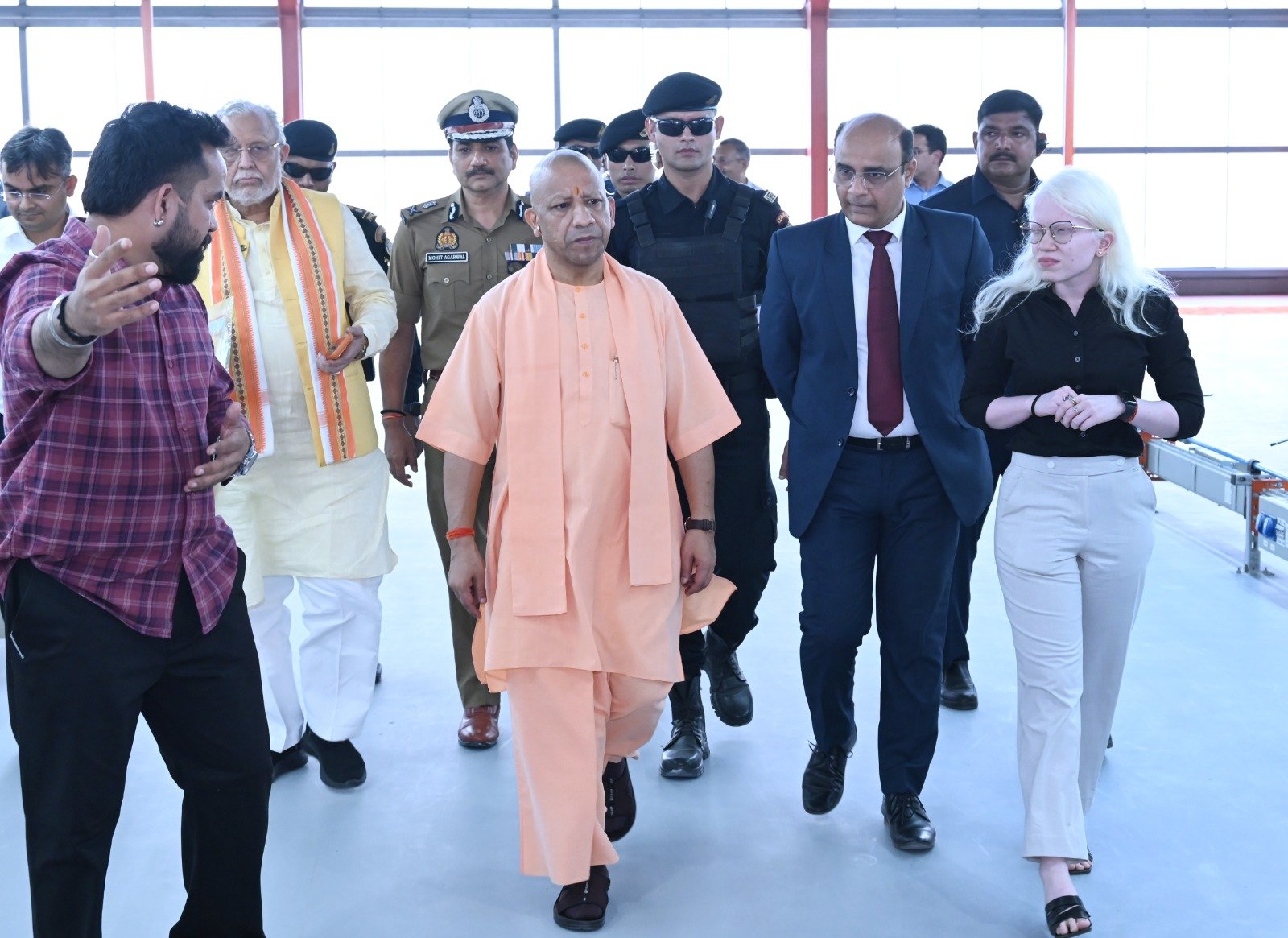Yogi Adityanath Reviews Preparations for PM Modi’s Proposed Varanasi Visit and Air Show