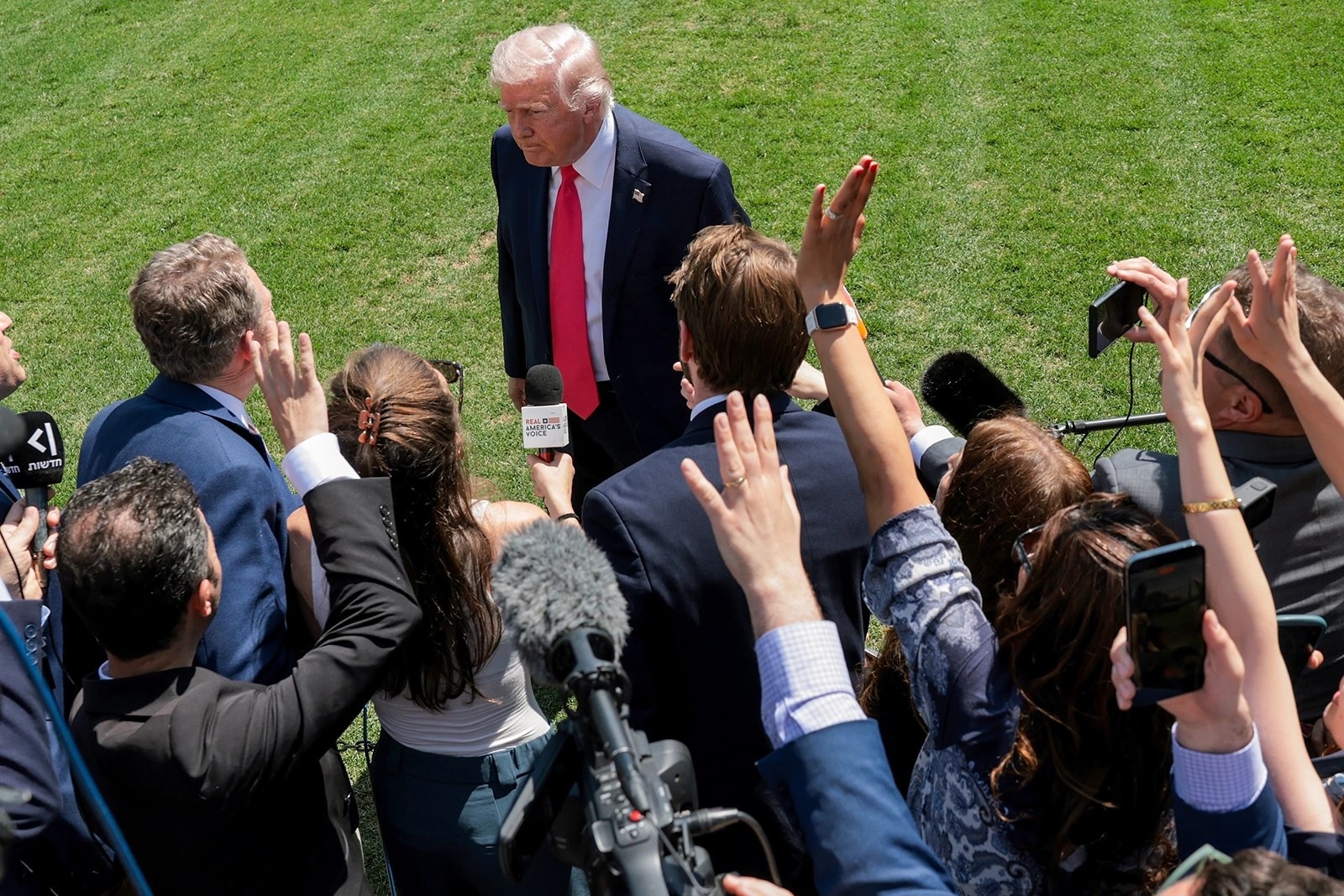 US Court Orders Trump Administration to Restore White House Access for CNN, MS NOW and Politico Journalists