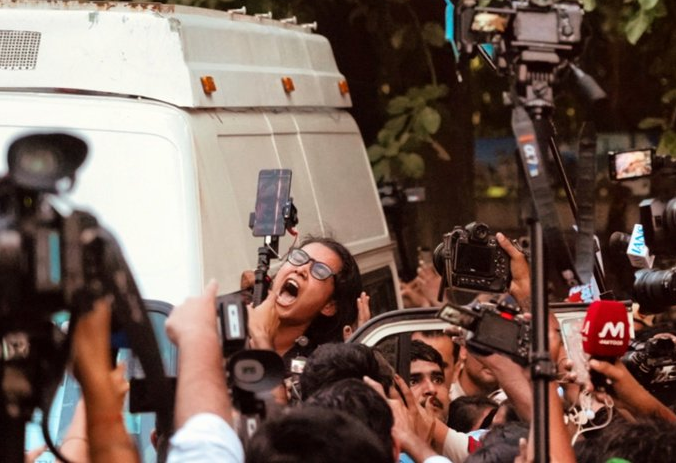 AISA President Neha Bora Detained in Delhi During Solidarity Protest Over CJP Leaders’ Arrests