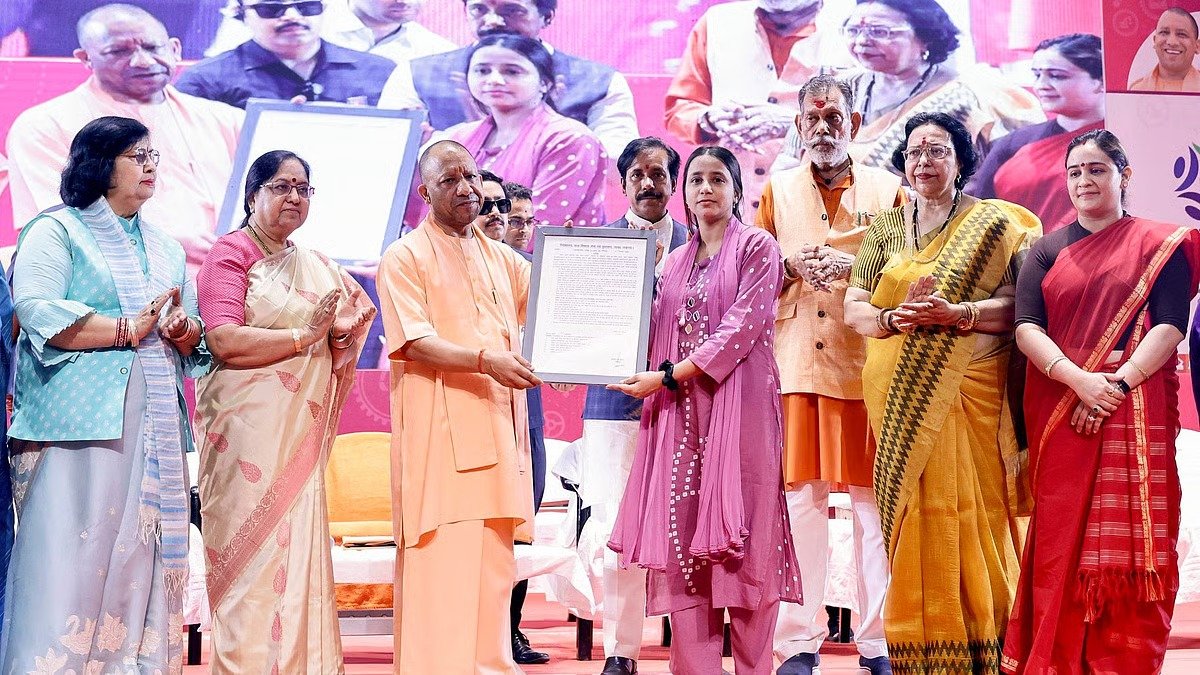घर-घर पहुंचे महिला सशक्तिकरण का संदेश; योगी सरकार में महिला कल्याण विभाग सबसे आगे है