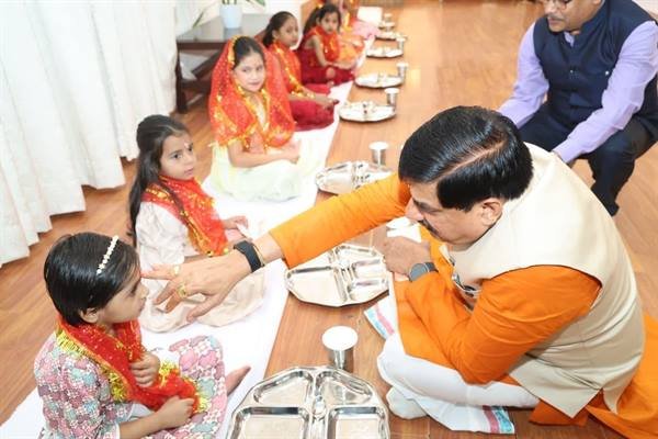 CM Dr. Yadav Performs Kanya Poojan at Residence