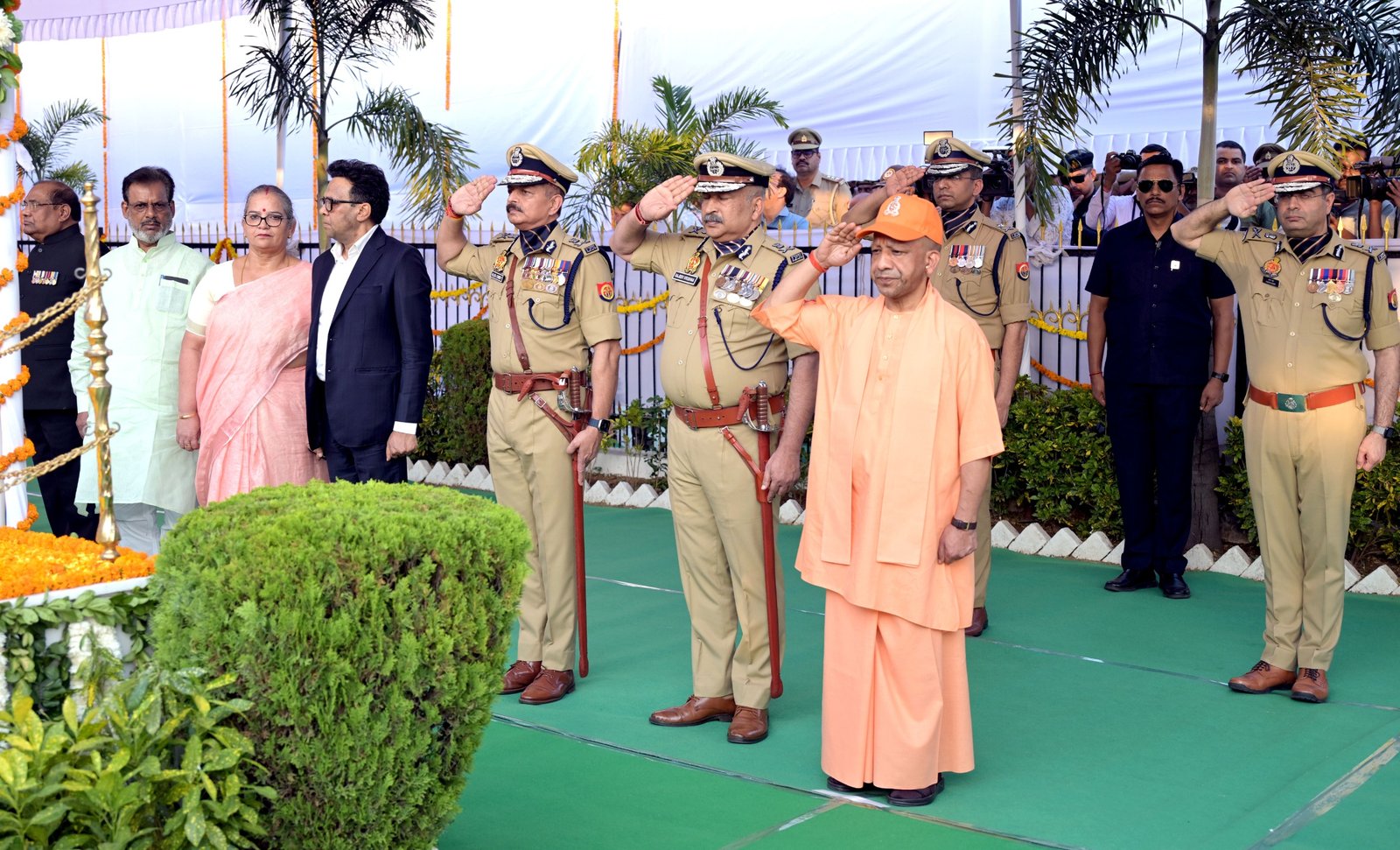 Yogi government gives new strength to UP Police: Budget increased 2.7 times, over 2.26 lakh recruitments