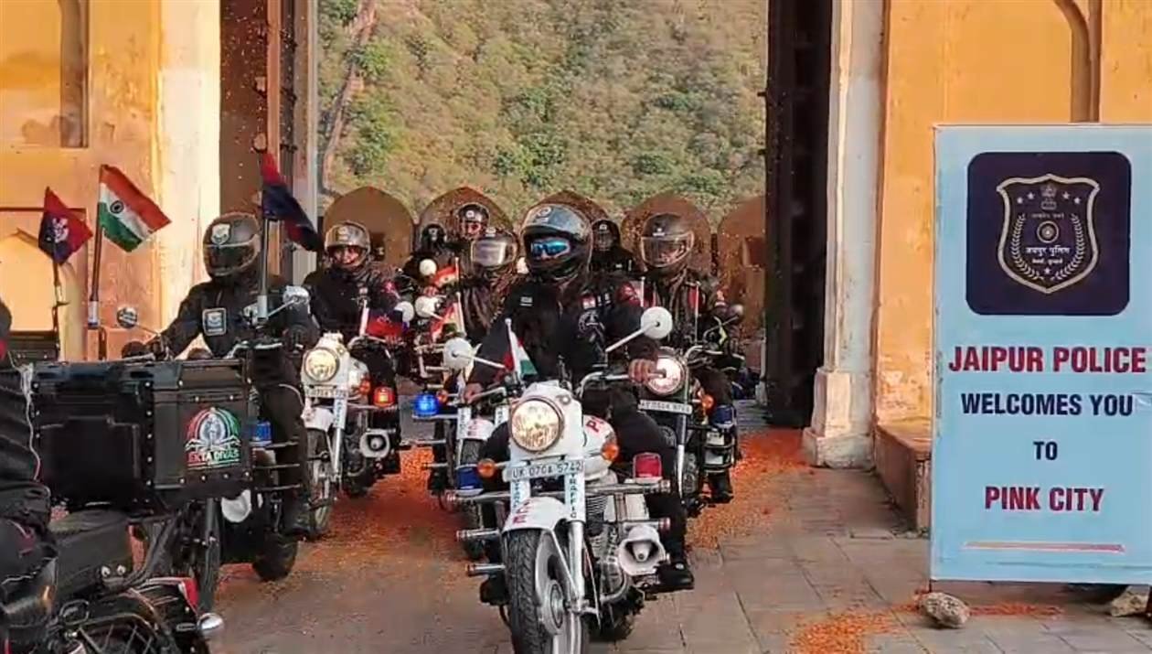 National Motorcycle Rally Against Drugs Reaches Amer; Riders Welcomed with Flowers and Tilak