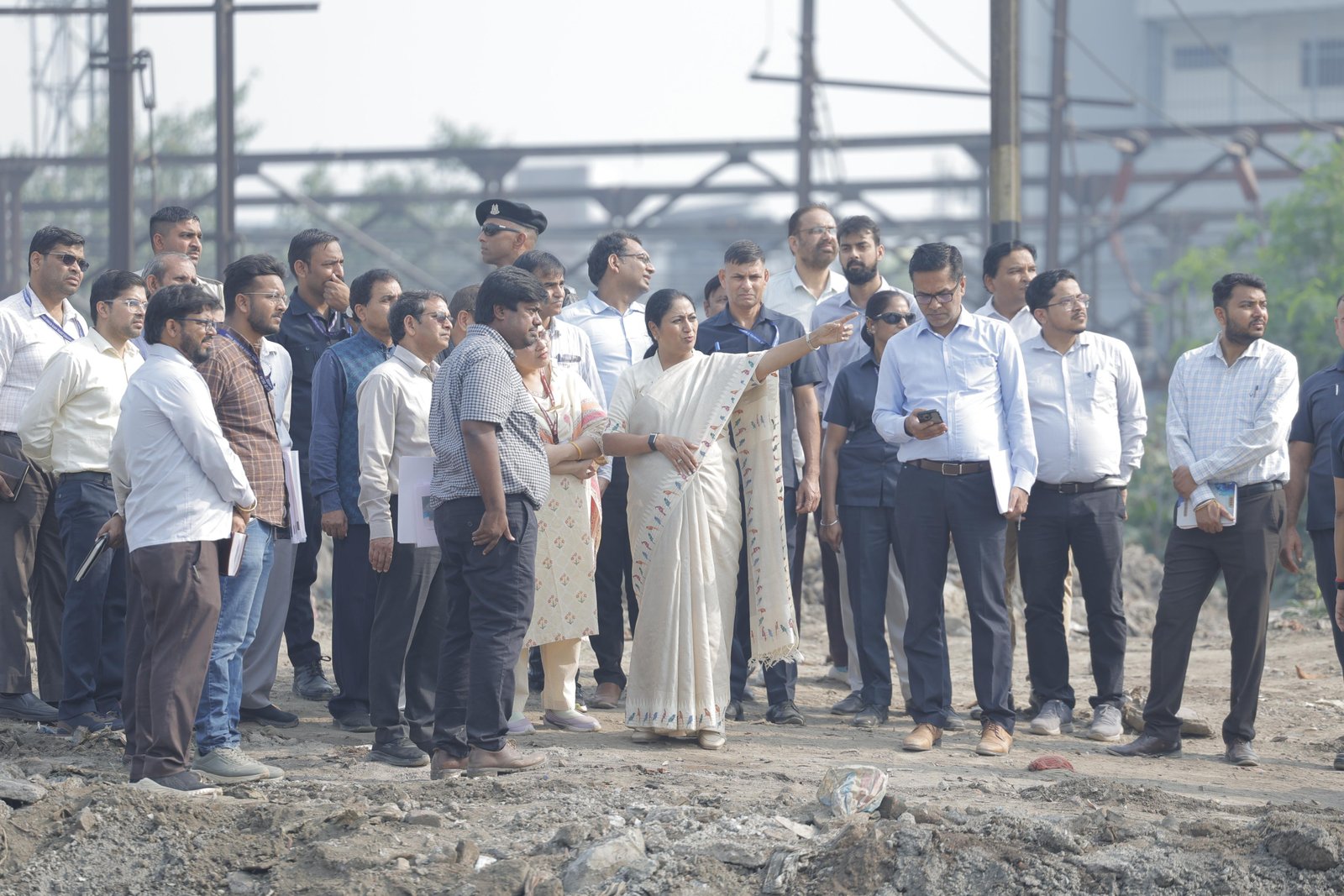 CM Rekha Gupta Inspects Chhath Ghat Construction and Development Works Along Munak Canal