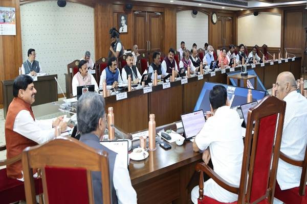 Cabinet Approves Over ₹8,225 Cr for Development Projects and Administrative Strengthening