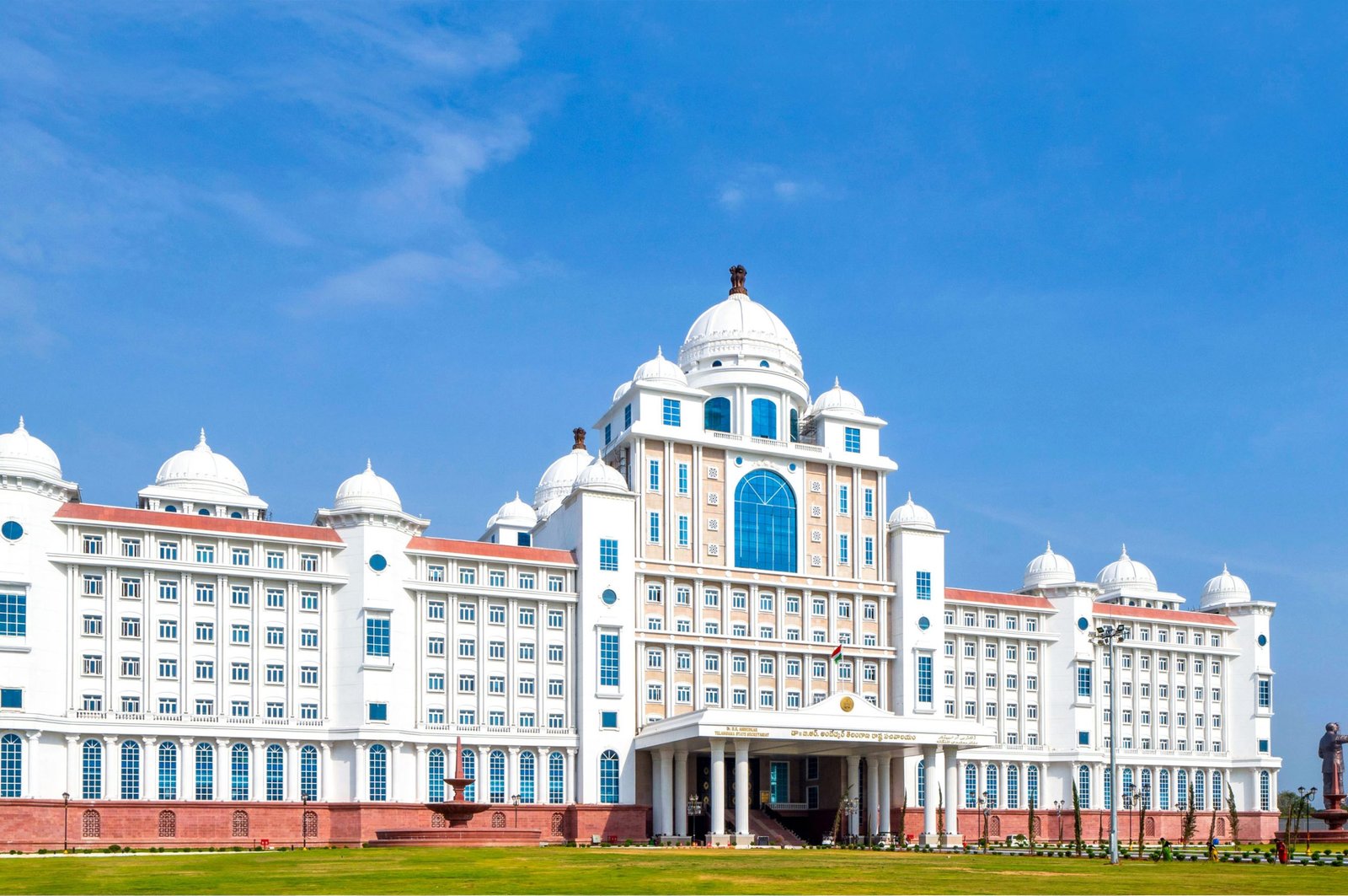 Telangana Government Transfers Senior IAS Officers, Announces Major Bureaucratic Reshuffle
