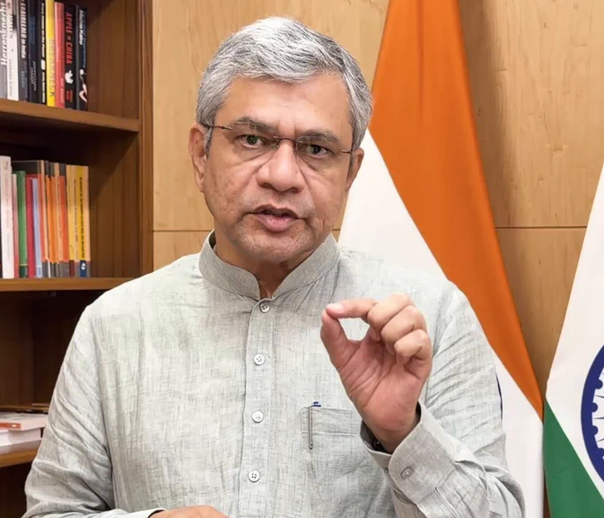 DPDP Act Fully Safeguards Press Freedom, Says Ashwini Vaishnaw Amid Supreme Court Challenge