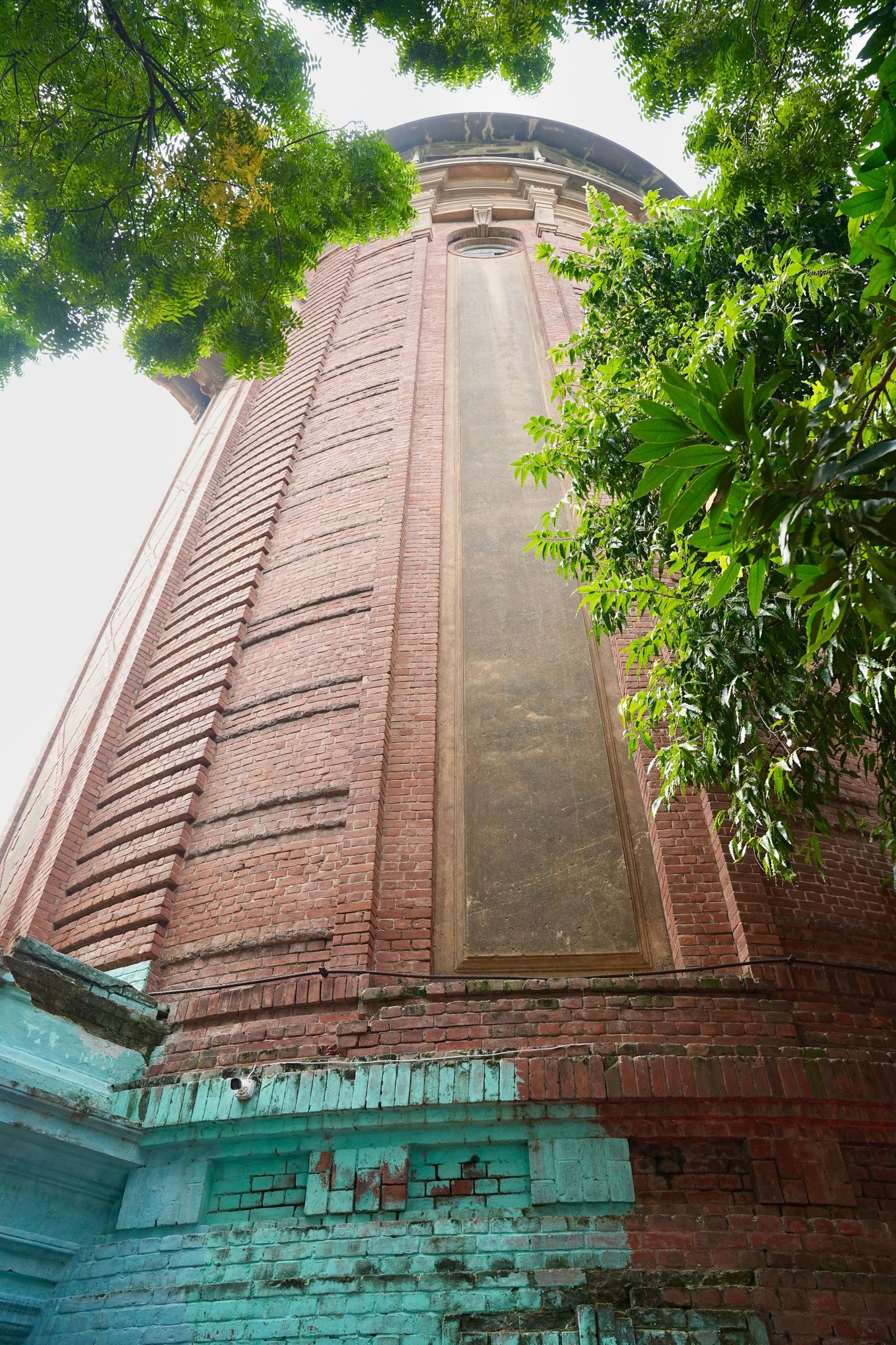Bihar CM Samrat Choudhary Lays Foundation Stone for Restoration of Historic Water Tank at Patna’s Miller High School