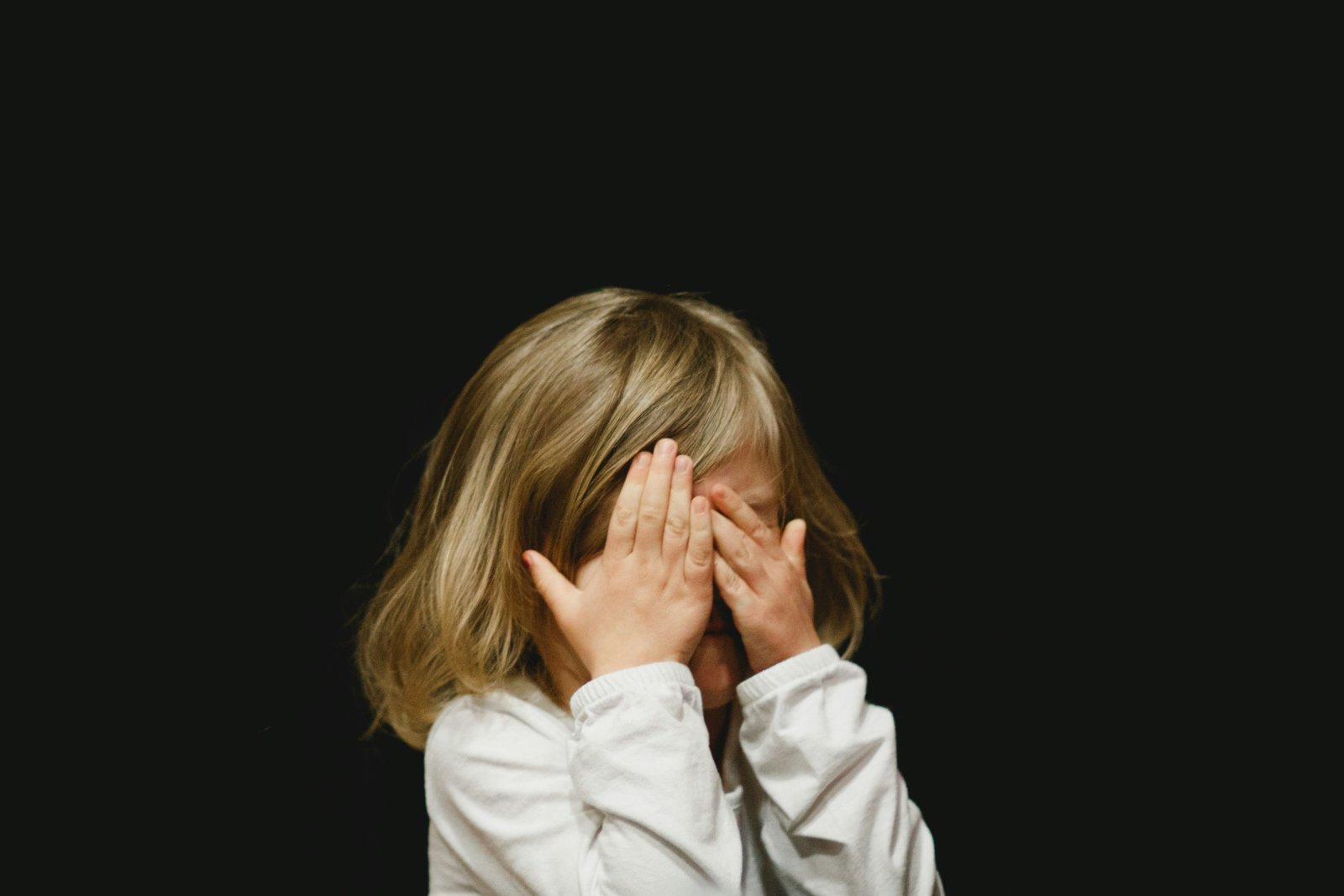 Childhood Migraine: Sleep Deprivation, Irregular Routines May Trigger Headaches, Experts Warn