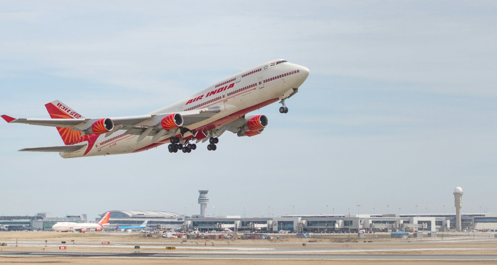 Air India, Air India Express Suspend Saudi Flights Until November 14 Amid Regional Tensions
