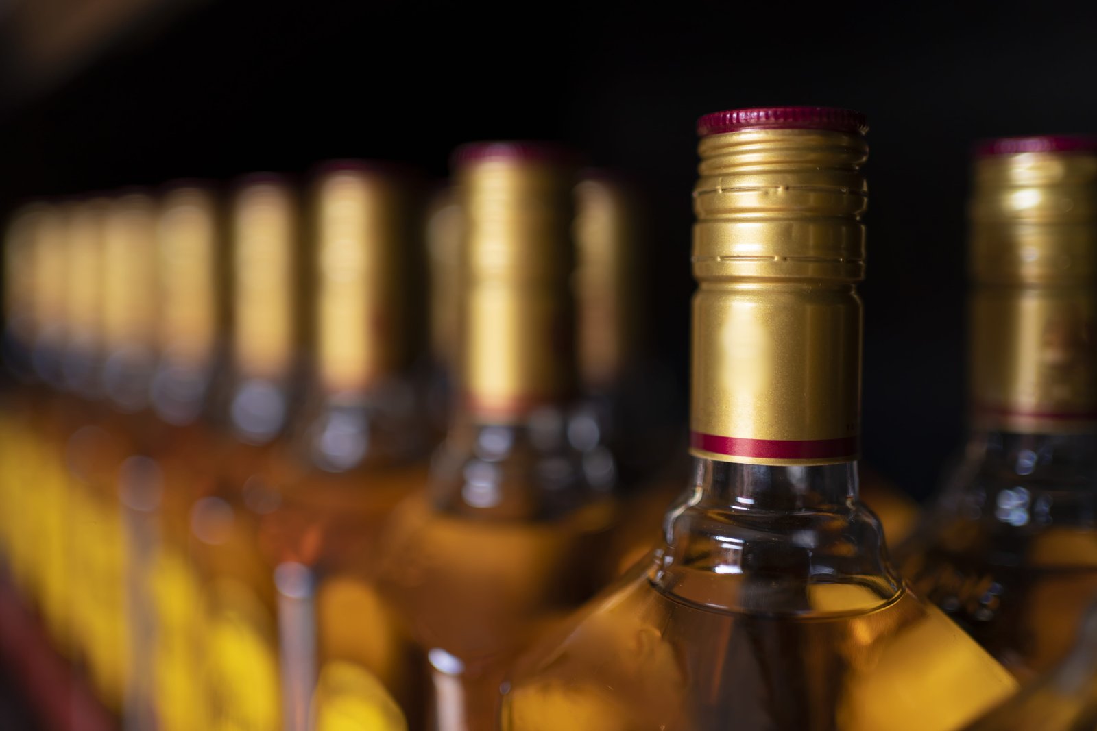 Yogi Government Takes Strict Action Against Illegal Liquor Trade; Ghaziabad District Excise Officer Suspended