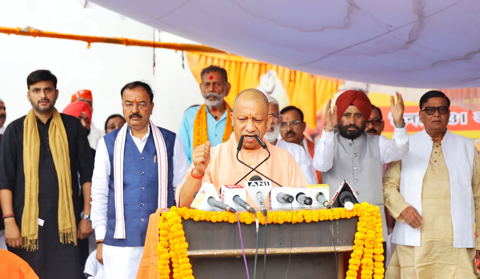 Jaativaad and Jinnahvaad must be fought collectively: Chief Minister Yogi Adityanath