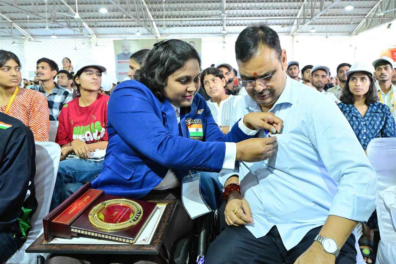 ‘Dreams Can Soar – Nothing Is Impossible’: Determination and Continuous Efforts Can Make Every Goal Achievable, Says Rajasthan CM